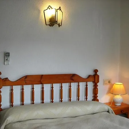 Pension El Pirineo Confrides Room photo